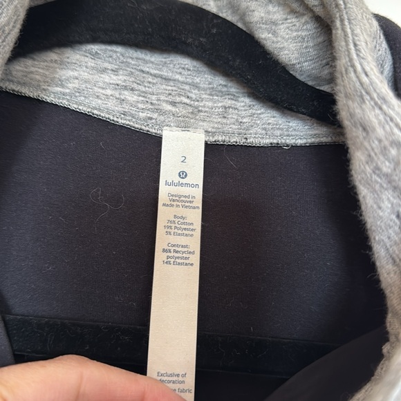 Lululemon New Form Coat - Space Grey size 2 - Picture 5 of 8